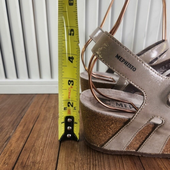 MEPHISTO Minoa Gray Tan shimmer Rhinestone Cork Wedges 38 - Picture 6 of 13